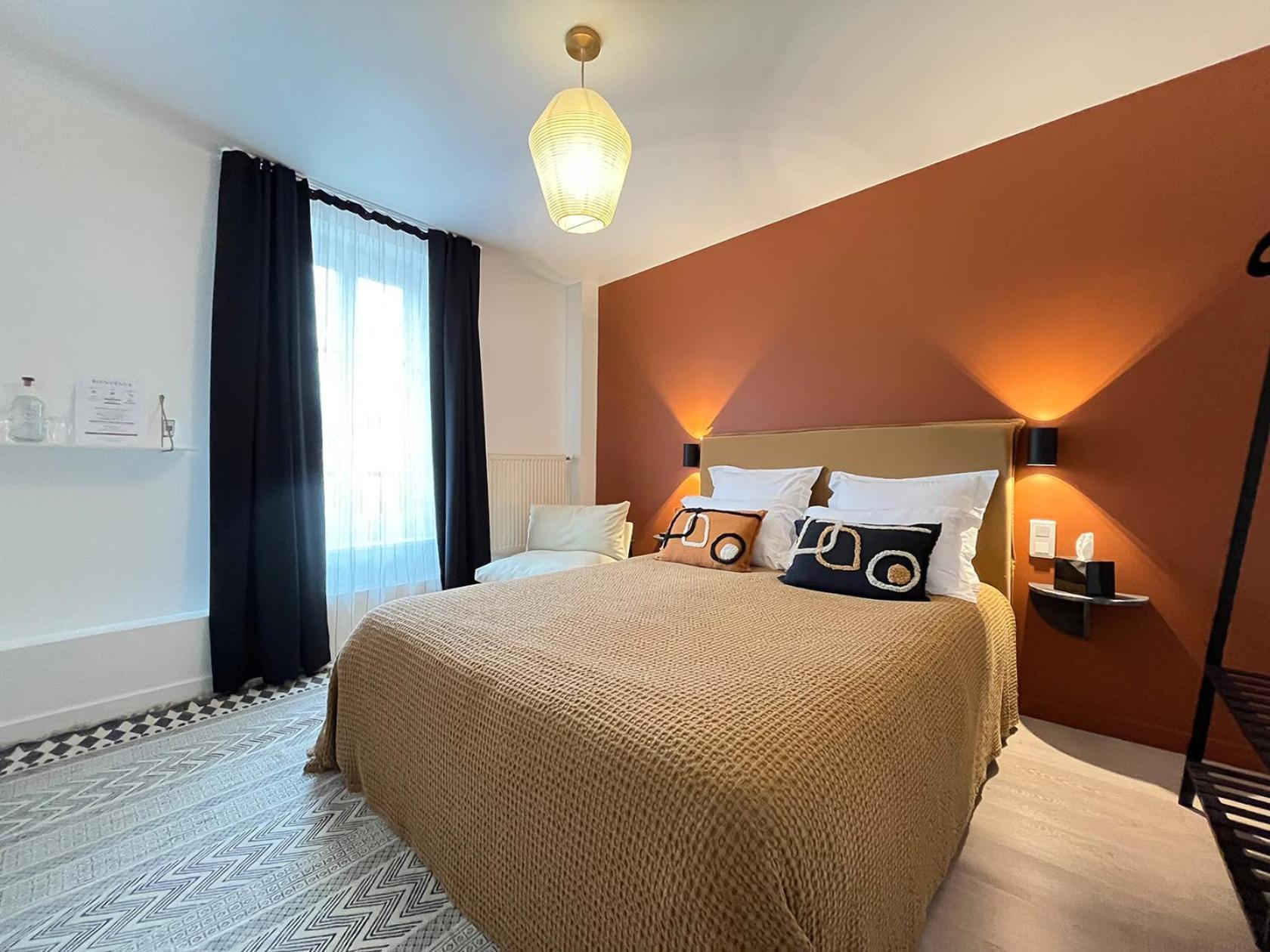 Hotel Du Commerce Cluny Ngoại thất bức ảnh