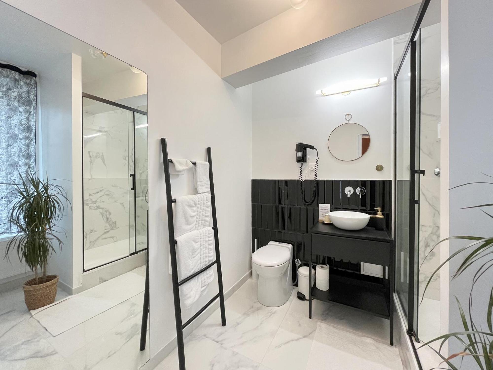 Hotel Du Commerce Cluny Ngoại thất bức ảnh