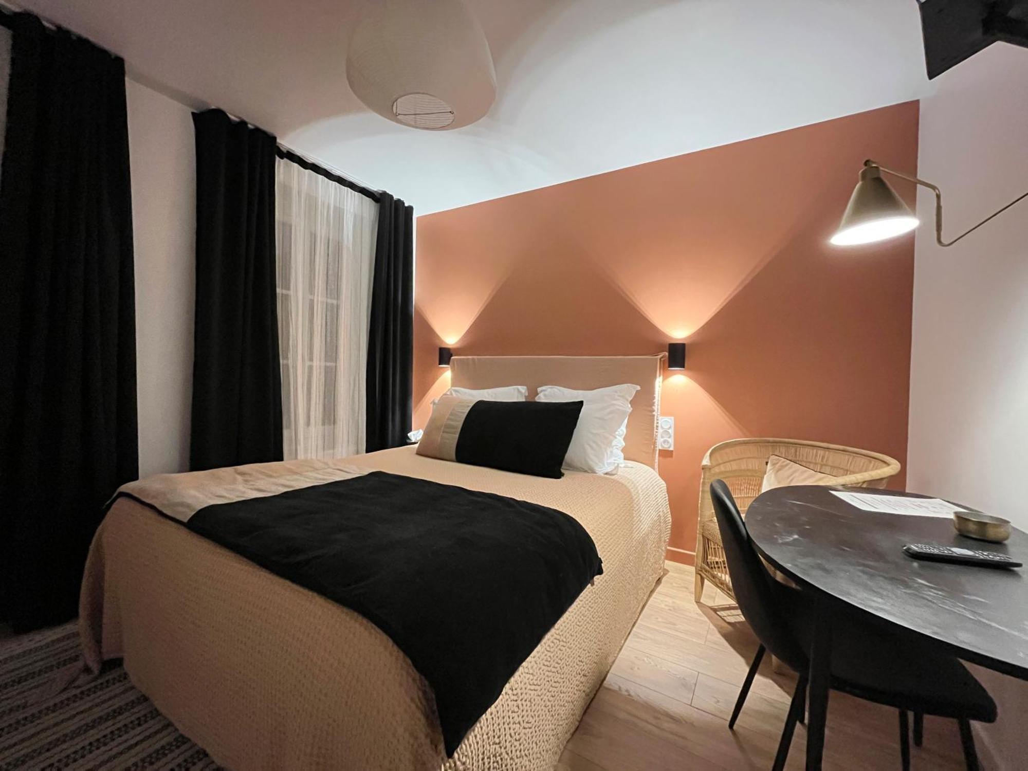 Hotel Du Commerce Cluny Ngoại thất bức ảnh