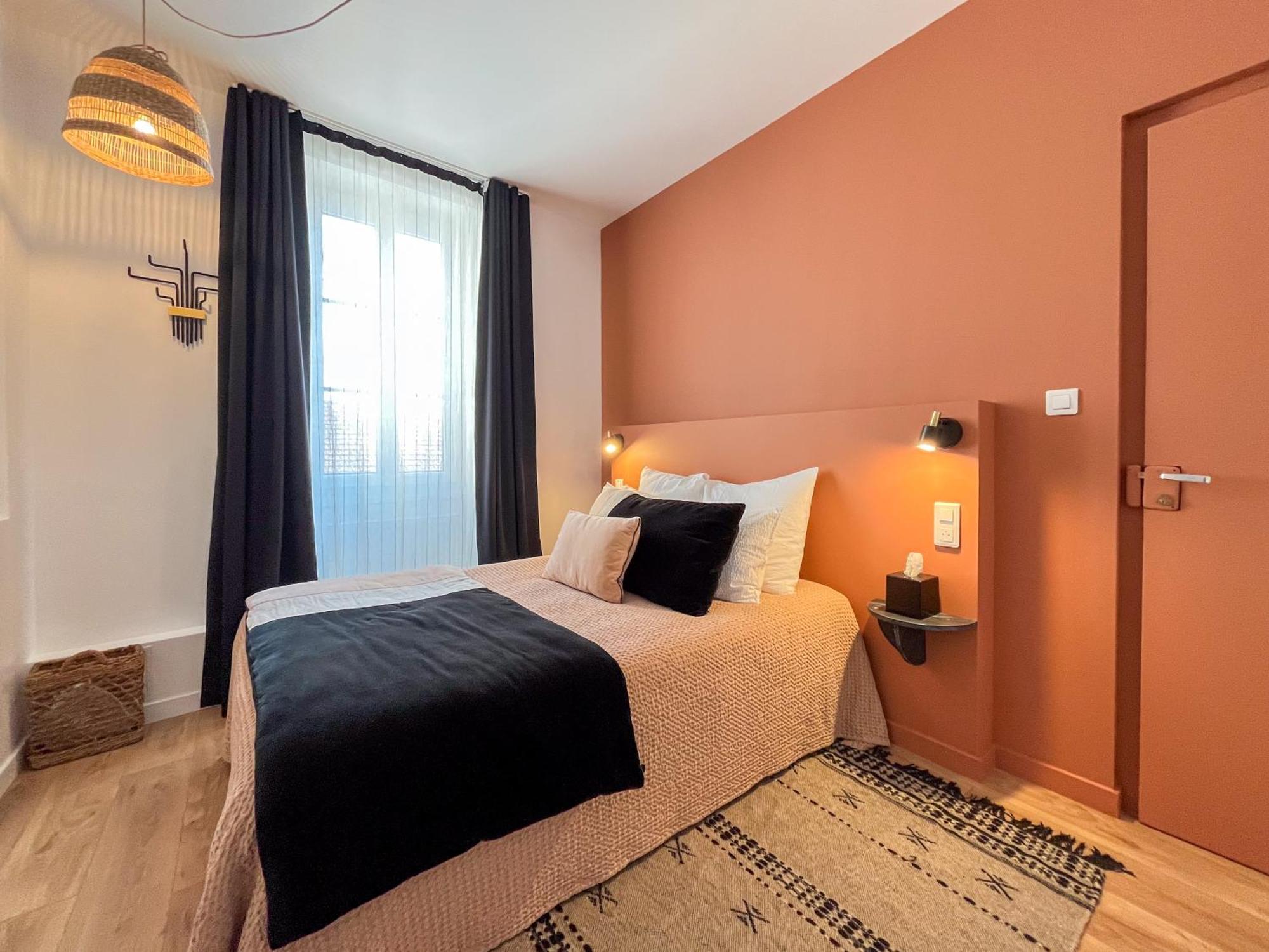 Hotel Du Commerce Cluny Ngoại thất bức ảnh